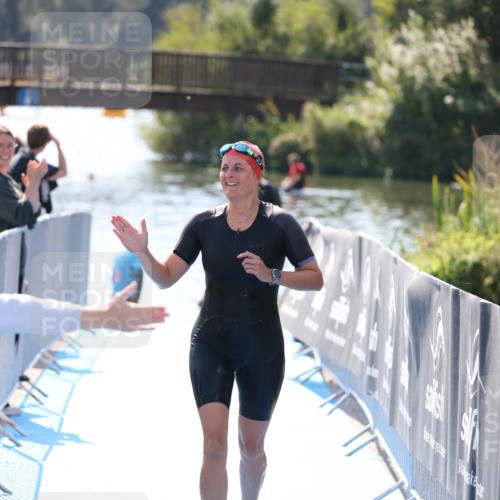 25.08.2024 - Elbe Triathlon Hamburg H.Heesch http://msf.ph/oto/6845971 25.08.2024 14:44:54 Schwimmen  meine-sportfotos.de