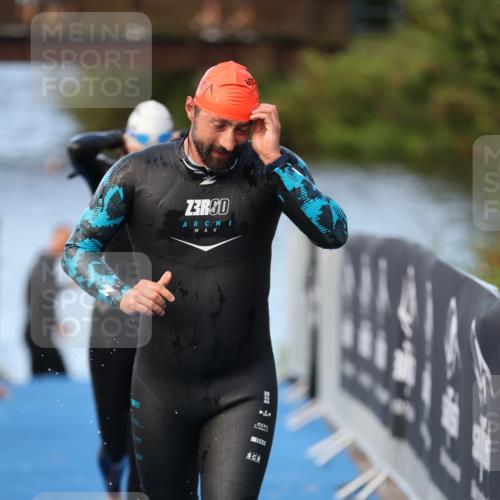 25.08.2024 - Elbe Triathlon Hamburg H.Heesch http://msf.ph/oto/6845981 25.08.2024 08:48:53 Schwimmen 114, 133, 143, 170, 177 meine-sportfotos.de