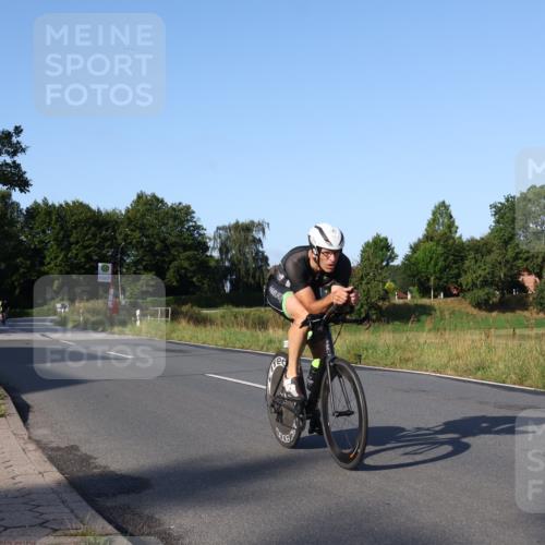 25.08.2024 - Elbe Triathlon Hamburg Fuchs,  Jonas http://msf.ph/oto/6846000 25.08.2024 09:07:30 Radfahren 203, 100, 298, 159, 316, 99 meine-sportfotos.de