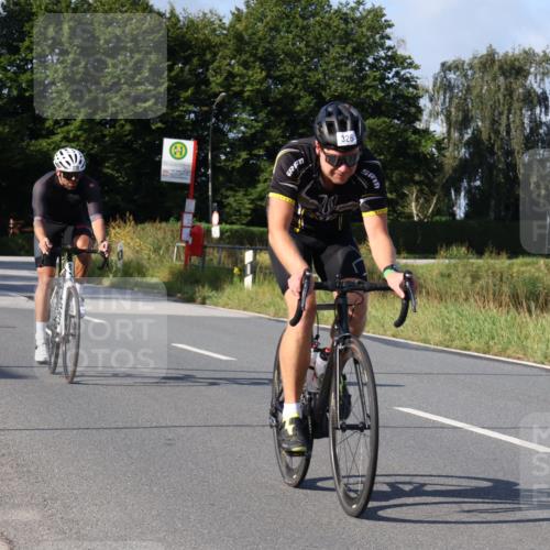 25.08.2024 - Elbe Triathlon Hamburg Fuchs,  Jonas http://msf.ph/oto/6846009 25.08.2024 09:48:51 Radfahren 118, 353, 326, 228, 145, 219 meine-sportfotos.de