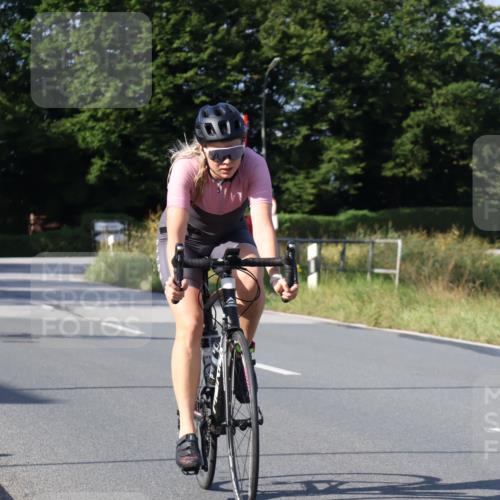 25.08.2024 - Elbe Triathlon Hamburg Fuchs,  Jonas http://msf.ph/oto/6846050 25.08.2024 09:48:55 Radfahren 353, 326, 228, 145, 219 meine-sportfotos.de