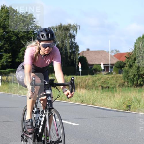 25.08.2024 - Elbe Triathlon Hamburg Fuchs,  Jonas http://msf.ph/oto/6846064 25.08.2024 09:48:55 Radfahren 353, 326, 228, 145, 219 meine-sportfotos.de