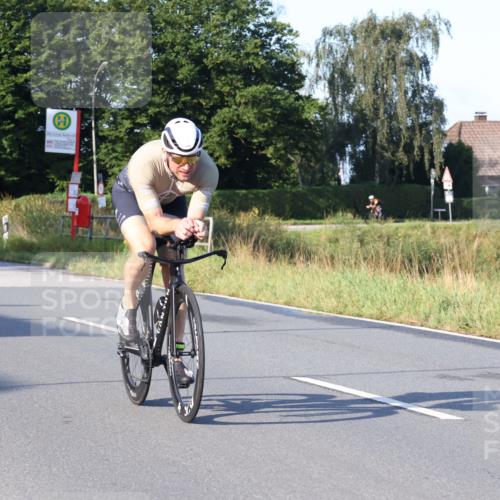 25.08.2024 - Elbe Triathlon Hamburg Fuchs,  Jonas http://msf.ph/oto/6846071 25.08.2024 09:07:37 Radfahren 316, 99, 37 meine-sportfotos.de