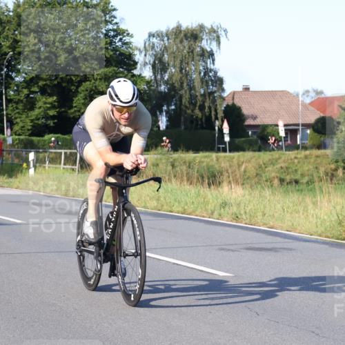 25.08.2024 - Elbe Triathlon Hamburg Fuchs,  Jonas http://msf.ph/oto/6846074 25.08.2024 09:07:37 Radfahren 316, 99, 37 meine-sportfotos.de