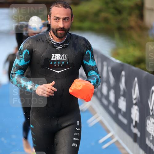 25.08.2024 - Elbe Triathlon Hamburg H.Heesch http://msf.ph/oto/6846077 25.08.2024 08:48:54 Schwimmen 114, 133, 143, 170, 177 meine-sportfotos.de