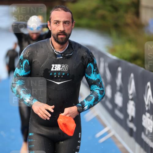 25.08.2024 - Elbe Triathlon Hamburg H.Heesch http://msf.ph/oto/6846095 25.08.2024 08:48:54 Schwimmen 114, 133, 143, 170, 177 meine-sportfotos.de