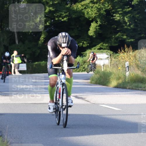 25.08.2024 - Elbe Triathlon Hamburg Fuchs,  Jonas http://msf.ph/oto/6846102 25.08.2024 09:07:41 Radfahren 99, 37, 39, 89 meine-sportfotos.de