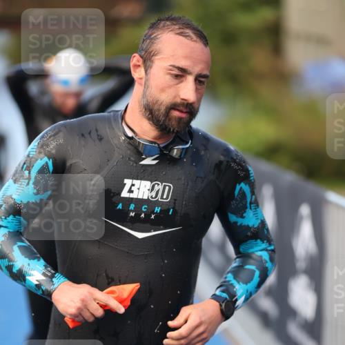 25.08.2024 - Elbe Triathlon Hamburg H.Heesch http://msf.ph/oto/6846110 25.08.2024 08:48:55 Schwimmen 114, 133, 143, 170, 177 meine-sportfotos.de