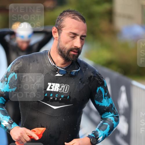 25.08.2024 - Elbe Triathlon Hamburg H.Heesch http://msf.ph/oto/6846115 25.08.2024 08:48:55 Schwimmen 114, 133, 143, 170, 177 meine-sportfotos.de