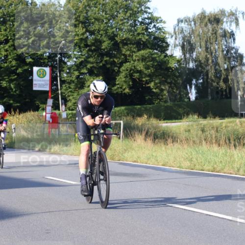 25.08.2024 - Elbe Triathlon Hamburg Fuchs,  Jonas http://msf.ph/oto/6846158 25.08.2024 09:07:45 Radfahren 37, 39, 89, 188, 197 meine-sportfotos.de