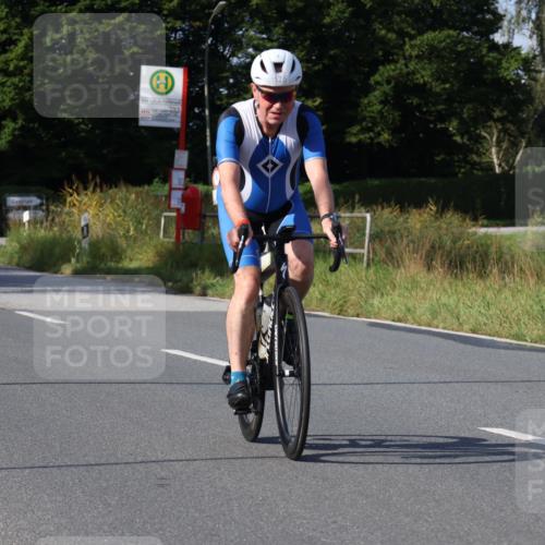 25.08.2024 - Elbe Triathlon Hamburg Fuchs,  Jonas http://msf.ph/oto/6846160 25.08.2024 09:49:11 Radfahren 177, 175, 232, 206 meine-sportfotos.de