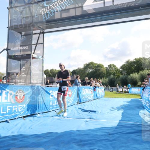 25.08.2024 - Elbe Triathlon Hamburg H.Heesch http://msf.ph/oto/6846168 25.08.2024 10:38:45 Ziel 59, 69, 70 meine-sportfotos.de