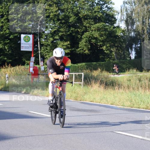 25.08.2024 - Elbe Triathlon Hamburg Fuchs,  Jonas http://msf.ph/oto/6846170 25.08.2024 09:07:46 Radfahren 37, 39, 89, 188, 197, 81 meine-sportfotos.de