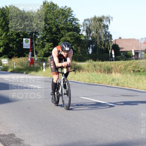 25.08.2024 - Elbe Triathlon Hamburg Fuchs,  Jonas http://msf.ph/oto/6846191 25.08.2024 09:07:48 Radfahren 39, 89, 188, 197, 81 meine-sportfotos.de