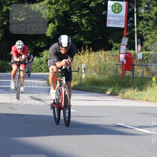 25.08.2024 - Elbe Triathlon Hamburg Fuchs,  Jonas http://msf.ph/oto/6846206 25.08.2024 09:07:50 Radfahren 39, 89, 188, 197, 81, 294, 92 meine-sportfotos.de