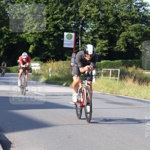25.08.2024 - Elbe Triathlon Hamburg Fuchs,  Jonas http://msf.ph/oto/6846225 25.08.2024 09:07:51 Radfahren 39, 89, 188, 197, 81, 294, 92 meine-sportfotos.de