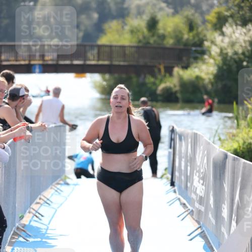 25.08.2024 - Elbe Triathlon Hamburg H.Heesch http://msf.ph/oto/6846254 25.08.2024 14:46:16 Schwimmen  meine-sportfotos.de