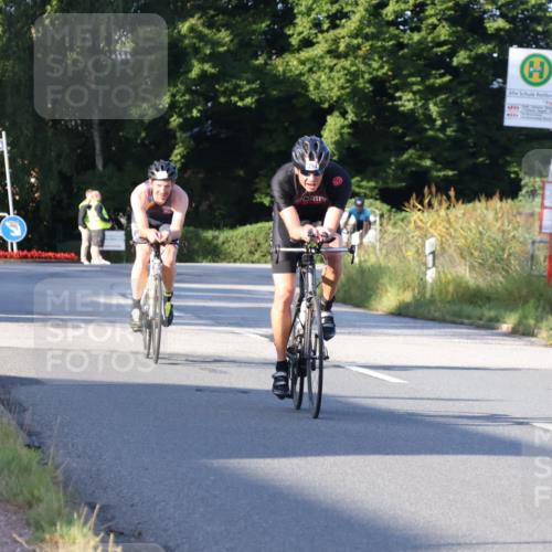 25.08.2024 - Elbe Triathlon Hamburg Fuchs,  Jonas http://msf.ph/oto/6846277 25.08.2024 09:07:55 Radfahren 197, 81, 294, 92, 169 meine-sportfotos.de