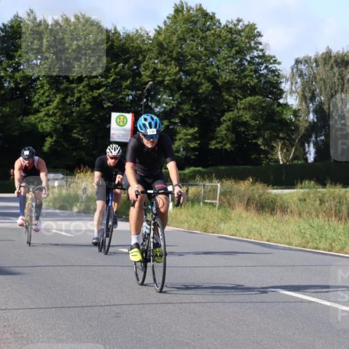 25.08.2024 - Elbe Triathlon Hamburg Fuchs,  Jonas http://msf.ph/oto/6846283 25.08.2024 09:49:28 Radfahren 298, 501, 234, 258, 1851, 307 meine-sportfotos.de