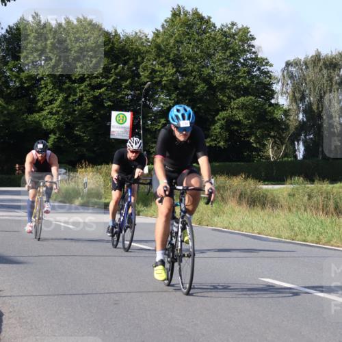 25.08.2024 - Elbe Triathlon Hamburg Fuchs,  Jonas http://msf.ph/oto/6846288 25.08.2024 09:49:28 Radfahren 298, 501, 234, 258, 1851, 307 meine-sportfotos.de