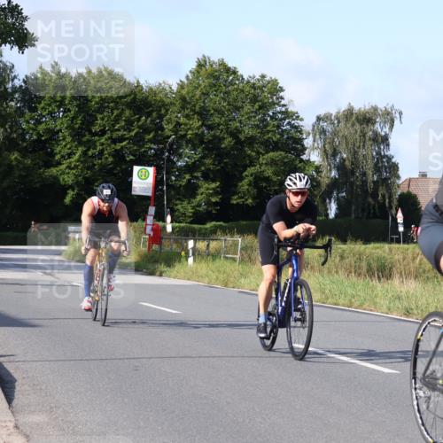 25.08.2024 - Elbe Triathlon Hamburg Fuchs,  Jonas http://msf.ph/oto/6846297 25.08.2024 09:49:29 Radfahren 298, 501, 234, 258, 1851, 307, 538 meine-sportfotos.de