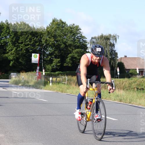 25.08.2024 - Elbe Triathlon Hamburg Fuchs,  Jonas http://msf.ph/oto/6846318 25.08.2024 09:49:30 Radfahren 298, 501, 234, 258, 1851, 307, 538 meine-sportfotos.de