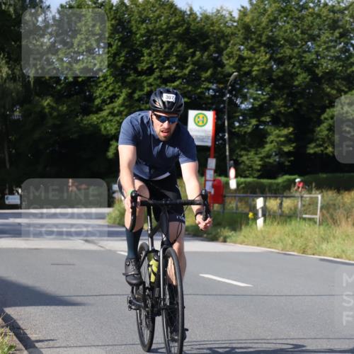 25.08.2024 - Elbe Triathlon Hamburg Fuchs,  Jonas http://msf.ph/oto/6846328 25.08.2024 09:49:31 Radfahren 298, 501, 234, 258, 1851, 307, 538 meine-sportfotos.de
