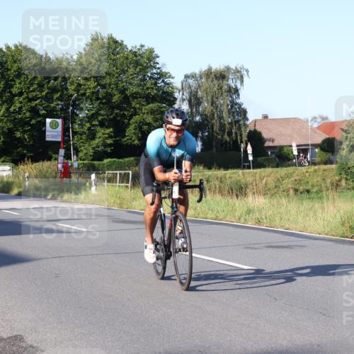 25.08.2024 - Elbe Triathlon Hamburg Fuchs,  Jonas http://msf.ph/oto/6846329 25.08.2024 09:08:02 Radfahren 92, 169, 180, 311, 34 meine-sportfotos.de