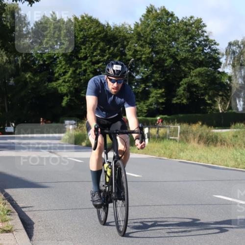 25.08.2024 - Elbe Triathlon Hamburg Fuchs,  Jonas http://msf.ph/oto/6846332 25.08.2024 09:49:31 Radfahren 298, 501, 234, 258, 1851, 307, 538 meine-sportfotos.de