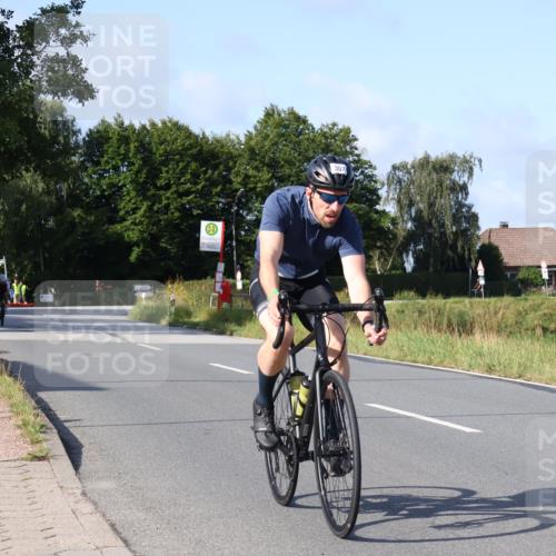 25.08.2024 - Elbe Triathlon Hamburg Fuchs,  Jonas http://msf.ph/oto/6846344 25.08.2024 09:49:31 Radfahren 298, 501, 234, 258, 1851, 307, 538 meine-sportfotos.de
