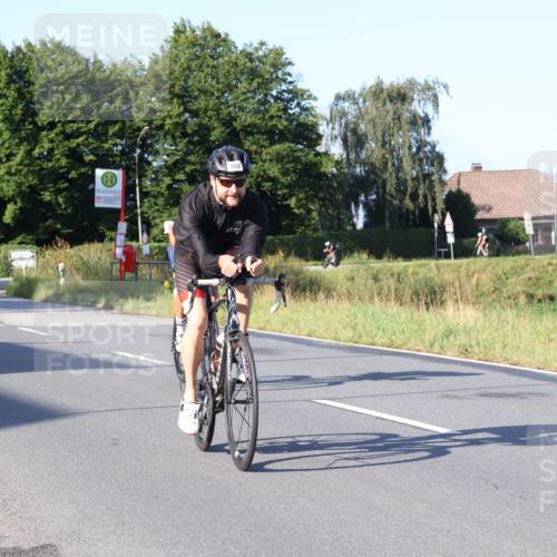 25.08.2024 - Elbe Triathlon Hamburg Fuchs,  Jonas http://msf.ph/oto/6846356 25.08.2024 09:08:03 Radfahren 169, 180, 311, 34 meine-sportfotos.de