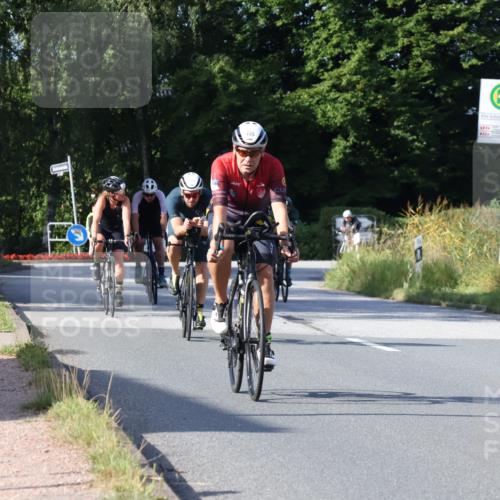 25.08.2024 - Elbe Triathlon Hamburg Fuchs,  Jonas http://msf.ph/oto/6846381 25.08.2024 09:49:42 Radfahren 445, 275, 509, 241, 263 meine-sportfotos.de
