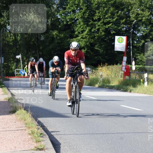 25.08.2024 - Elbe Triathlon Hamburg Fuchs,  Jonas http://msf.ph/oto/6846389 25.08.2024 09:49:42 Radfahren 445, 275, 509, 241, 263 meine-sportfotos.de