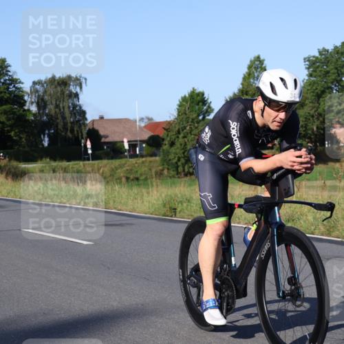 25.08.2024 - Elbe Triathlon Hamburg Fuchs,  Jonas http://msf.ph/oto/6846398 25.08.2024 09:08:07 Radfahren 169, 180, 311, 34, 167, 274 meine-sportfotos.de