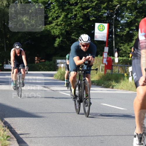 25.08.2024 - Elbe Triathlon Hamburg Fuchs,  Jonas http://msf.ph/oto/6846408 25.08.2024 09:49:43 Radfahren 445, 275, 509, 241, 263 meine-sportfotos.de