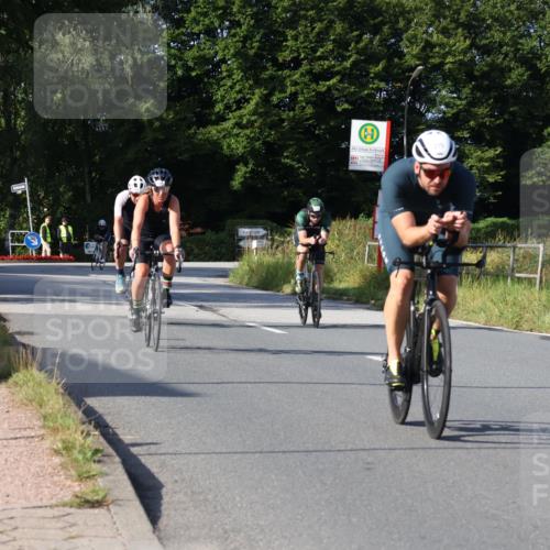 25.08.2024 - Elbe Triathlon Hamburg Fuchs,  Jonas http://msf.ph/oto/6846419 25.08.2024 09:49:43 Radfahren 445, 275, 509, 241, 263 meine-sportfotos.de