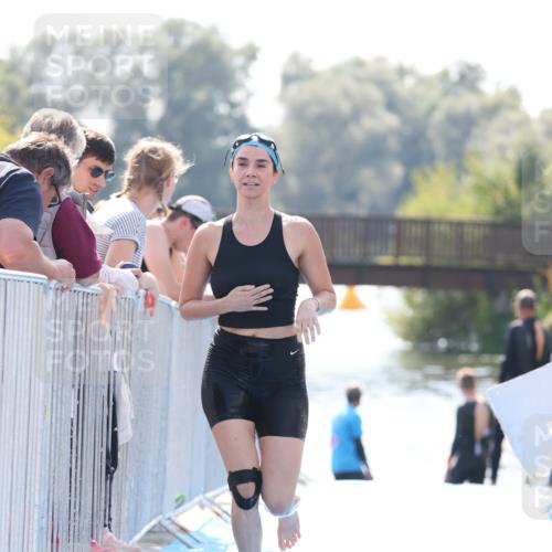 25.08.2024 - Elbe Triathlon Hamburg H.Heesch http://msf.ph/oto/6846425 25.08.2024 14:46:28 Schwimmen  meine-sportfotos.de
