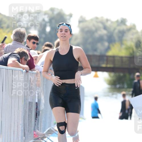 25.08.2024 - Elbe Triathlon Hamburg H.Heesch http://msf.ph/oto/6846430 25.08.2024 14:46:29 Schwimmen  meine-sportfotos.de
