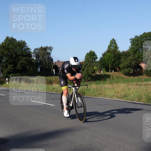 25.08.2024 - Elbe Triathlon Hamburg Fuchs,  Jonas http://msf.ph/oto/6846474 25.08.2024 09:08:12 Radfahren 34, 167, 274, 204, 275, 236 meine-sportfotos.de