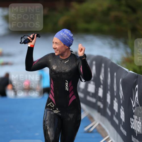25.08.2024 - Elbe Triathlon Hamburg H.Heesch http://msf.ph/oto/6846479 25.08.2024 08:49:49 Schwimmen 108 meine-sportfotos.de