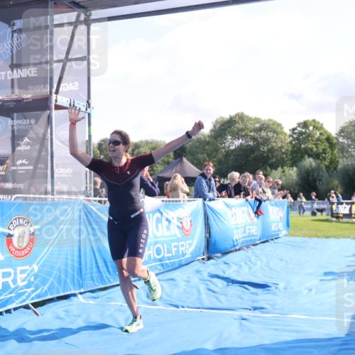 25.08.2024 - Elbe Triathlon Hamburg H.Heesch http://msf.ph/oto/6846491 25.08.2024 10:39:20 Ziel 120 meine-sportfotos.de