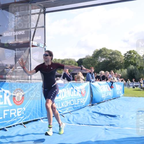 25.08.2024 - Elbe Triathlon Hamburg H.Heesch http://msf.ph/oto/6846496 25.08.2024 10:39:20 Ziel 120 meine-sportfotos.de