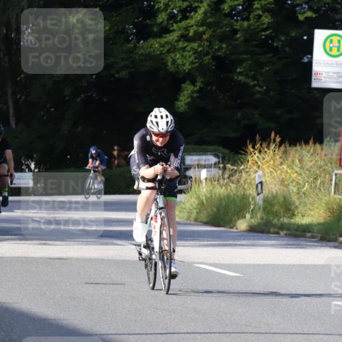 25.08.2024 - Elbe Triathlon Hamburg Fuchs,  Jonas http://msf.ph/oto/6846501 25.08.2024 09:49:49 Radfahren 275, 509, 241, 263, 144, 357, 209, 399 meine-sportfotos.de