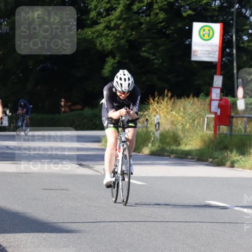 25.08.2024 - Elbe Triathlon Hamburg Fuchs,  Jonas http://msf.ph/oto/6846512 25.08.2024 09:49:49 Radfahren 275, 509, 241, 263, 144, 357, 209, 399 meine-sportfotos.de