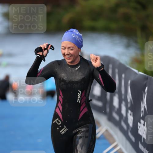 25.08.2024 - Elbe Triathlon Hamburg H.Heesch http://msf.ph/oto/6846520 25.08.2024 08:49:49 Schwimmen 108 meine-sportfotos.de