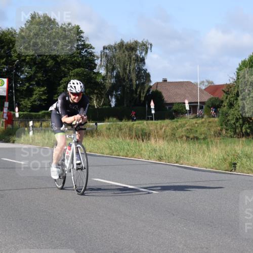 25.08.2024 - Elbe Triathlon Hamburg Fuchs,  Jonas http://msf.ph/oto/6846539 25.08.2024 09:49:51 Radfahren 263, 144, 357, 209, 399, 433 meine-sportfotos.de