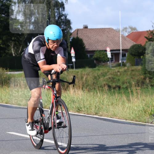 25.08.2024 - Elbe Triathlon Hamburg Fuchs,  Jonas http://msf.ph/oto/6846580 25.08.2024 09:49:55 Radfahren 144, 357, 209, 399, 433 meine-sportfotos.de