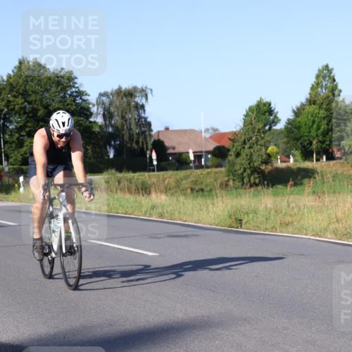 25.08.2024 - Elbe Triathlon Hamburg Fuchs,  Jonas http://msf.ph/oto/6846589 25.08.2024 09:08:17 Radfahren 274, 204, 275, 236, 42, 153 meine-sportfotos.de