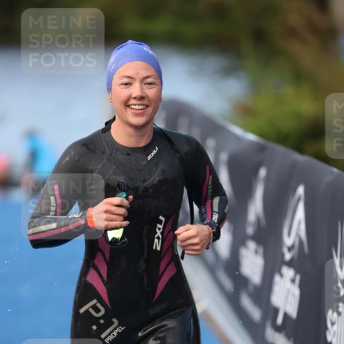 25.08.2024 - Elbe Triathlon Hamburg H.Heesch http://msf.ph/oto/6846592 25.08.2024 08:49:50 Schwimmen 108 meine-sportfotos.de