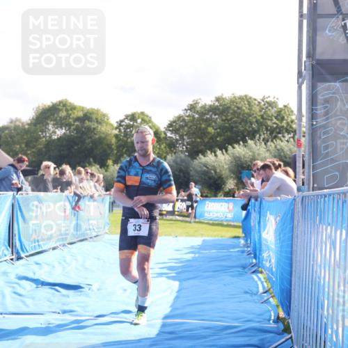 25.08.2024 - Elbe Triathlon Hamburg H.Heesch http://msf.ph/oto/6846595 25.08.2024 10:39:34 Ziel 33 meine-sportfotos.de